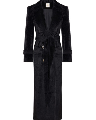 black short-hair fur coat with a tailored fit